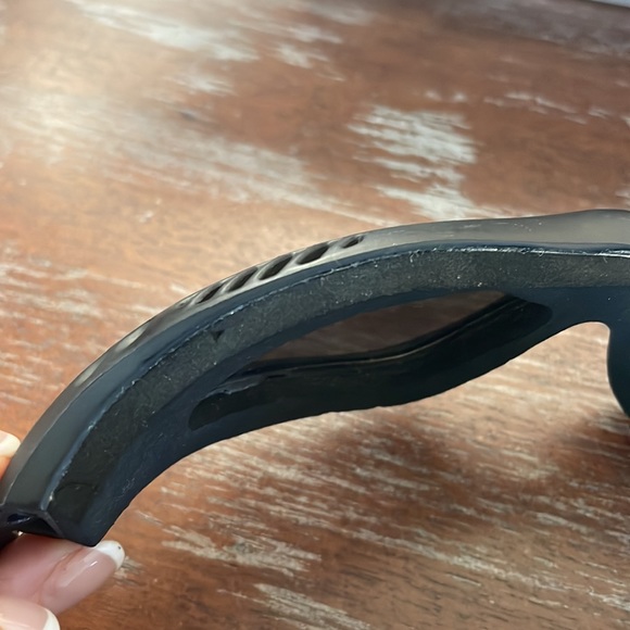 Black wrap around safety googles tinted with adjustable strap - Picture 7 of 10